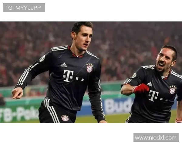 足球巨星银幕生涯揭秘 球场英雄转身演绎光辉电影之路